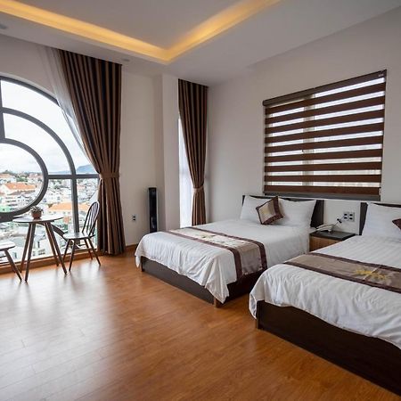 Hotel Khach San Y Lan 2 Đà Lạt Exterior foto